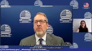 Pregunta de uno de nuestros seguidores a nuestro Embajador Story: ¿Por cuál país puedo hacer la solicitud de visa para poder viajar a los EE.UU.? Mira la respuesta en este video. ¿Qué quisieras preguntarle al Embajador? Conéctate cada jueves a las 4:30pm a nuestro programa ¡Aló Embajador!. ¿Quieres enterarte de las últimas noticias sobre temas consulares? Únete a nuestra lista de difusión de Whatsapp a través de este link: https://tinyurl.com/usembassyveWHATSAPP #EstamosUnidosVE | Embajada de lo