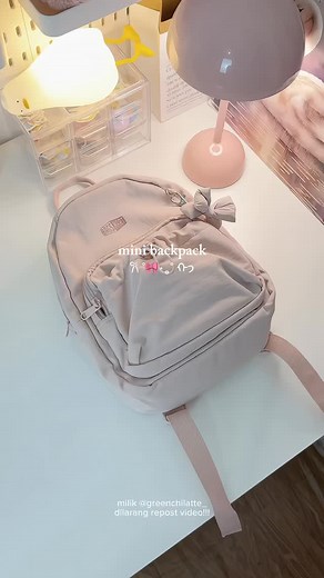 61K views · 1.9K reactions | Mini backpack tp bisa muat banyak  ada hook keychain + slot botol minum dibagian dalam ✨ Link no.1205 atau bisa cek SV aku ya.. Tag bestinya  jangan lupa follow @greenchilatte_ buat rekomendasi lainnya  #tassekolah #ranselsekolah #backpack #racunshopee #recomended #explore #explorepage #reels #reelsinstagram | Greenchilatte | Facebook