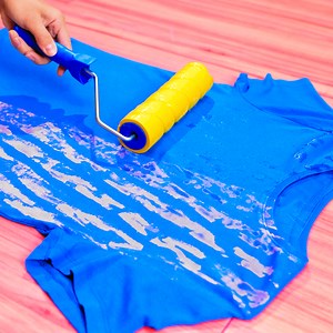 The ultimate guide to customizing your clothes with bleach. | 5-Minute Crafts Family