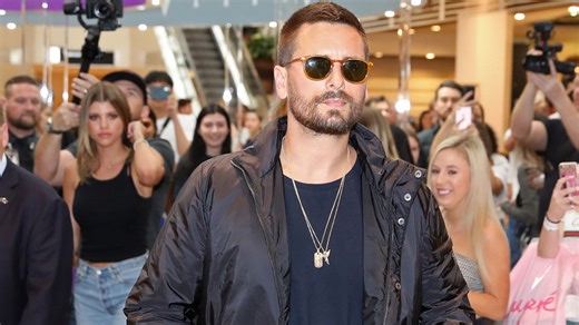 Scott Disick can't quit a bad habit amid concerns about his weight loss