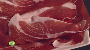 Come affettare il prosciutto crudo Video | Mediaset Infinity