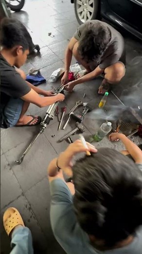 Repair of leaking power steering Peugeot 406