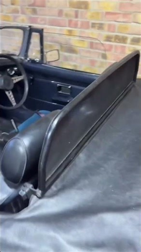 MGB DIY Wind Deflector using tonneau bar.