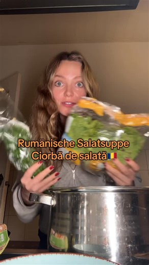 Marie von Bose on Instagram: "Die einzige Art wie ich im Winter gerne Salat esse 🤣 probiert das unbedingt mal aus ich finde es sooo lecker #salatsuppe #ciorbadesalata #rezept #suppe #rumänien"