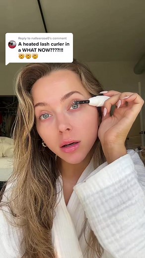 Heated Eyelash Curler - The Ultimate Lash Curler Hack for All-Day Curl!