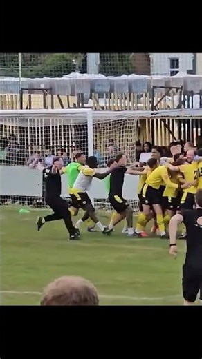🟡⚫ Stanway Rovers: Promotion winners once more!