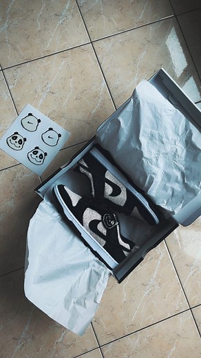 🐼🐼40 years strong, and a classic since day one. We’re celebrating the Dunk’s birthday with limited-edition colour-blocking and finishes, a removable panda tag and plush padding that brings game-changing comfort. | SneakerHub