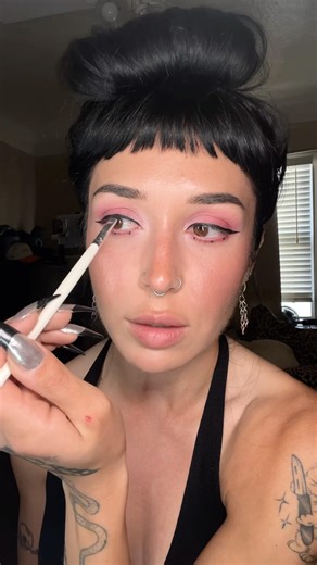 winged eyeliner 101 💋 beginner eyeliner tutorial #wingedeyeliner #eyelinertutorial #beginnermakeup