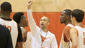 Shaka Smart looking for more toughness in his Longhorns