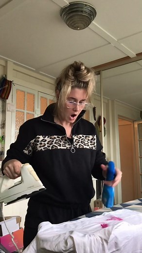 I ruined her shirt.. 🤷🏽‍♂️😂 #shirt #foodcoloring #whoops