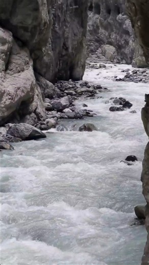 Gletscherschlucht in Grindelwald Schweiz - Glacier Gorge in Grindelwald Canyon Switzerland