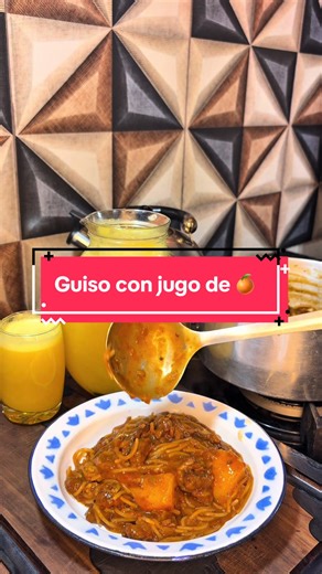 Guiso de Fideo con Jugo de Naranja: Receta Fácil