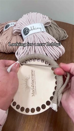 Looking for a new hobby? Try basket coiling 🧺 this new modern version if basket weaving is beginner friendly, fun and so satisfying! ✨All inclusive Diy Kits are available in my shop✨ #basketmaking #basketcoiling #coiledbasket #basketweaving #handmadebasket #bobbiny #braidedcord #cottoncord #diycrafts #supportsmallbusiness