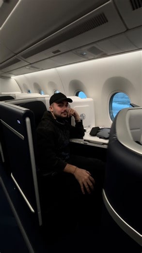 428K views · 2.1K reactions | J’ai testé la nouvelle business class de Air France grâce à une qui te permet de te surclasser pour pas cher  #voyage #voyageur #avion #astucevoyage #airfrance | Monsieur voyage | Facebook