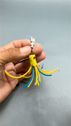 Rubber Band Lure Hack 🎣 #fishing #pikefishing #fishingtips #lurehack #diyfishing #homemadelures