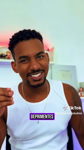 O universo de dor no meme 'Mãe tem café'