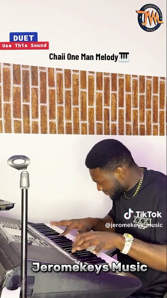 Mesmerizing Piano Performance by Jerome Keys