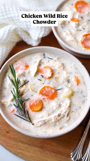 CROCKTOBER Ep. 7 🍲 Chicken Wild Rice Chowder 🍗🌾 cozy, creamy, and smells amazing simmering all afternoon. The rice blend gently melts into the broth, making it thick and silky without any flour or roux. 📌 SAVE this post so you can make it when those chilly nights hit 💬 Comment RECIPE and I’ll send the full printable version straight to your inbox! INGREDIENTS 1 lb boneless skinless chicken breasts 1/2 tsp salt 1/2 tsp pepper 1/2 tsp dried rosemary 1 tsp dried thyme 1 onion, diced 2 carrots,