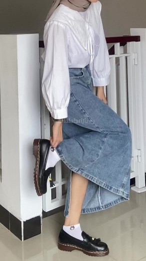 ‎‧₊˚✧[Skirt Outfit Inspo]✧˚₊‧ Skirt > 10 Blouse - Shoe > 26 Bag > 27 #blousekorea #docmart #ootdrokjeans