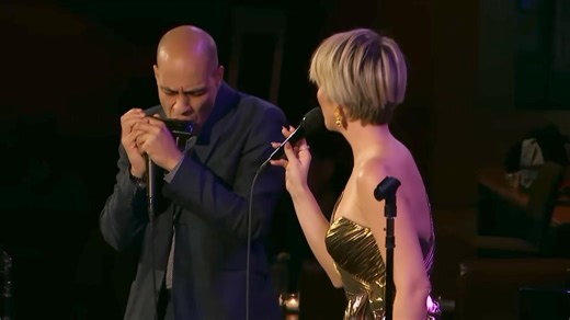 New video! Heading to San Diego to sing ALL Paul Simon with San Diego Symphony and my loves Ryan Shaw & Ted Sperling Enjoy a little Paul (via New Orleans) this morning, recorded live at Dizzy’s with my killer band: Doug Wamble, Sarah Gooch, Jayla Chee & Gregoire Maret Styled by Greg Dassonville MU: Morgan Mabry Makeup | Morgan James