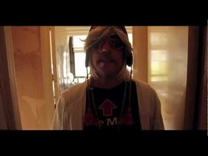 Barry Badpak - Kamelenteen Remix (New Radio Edit) (Official Video)