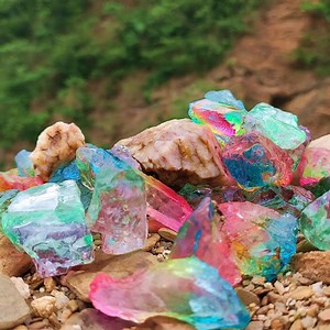 810K views · 6K reactions | In An Abandoned Old Mine. Look For Colored Crystals, Agate, Gold, Amber | GEMS LOVER | Facebook