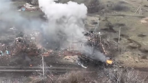 Mechanized assault near Toretsk ends in Russia's heavy losses