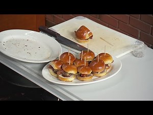 Lunchbreak: Holy Cow! Burger Sliders