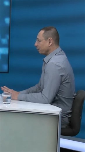 Od marca sa pripravte na zmeny pri platení. Týkať sa budú platieb nad 1 euro. 💳⚠️ Otázka znie: Ostane platba v hotovosti zachovaná? 💶🤔 Finančná správa zároveň prináša podnikateľom novú možnosť, ako uľahčiť platby zákazníkom. Od polovice januára 2026 je spustený pilotný projekt QR platieb, ktorý je otvorený pre všetkých podnikateľov bez rozdielu. 📲✅ 👉 Celý článok si prečítajte na webe @pravda.sk (link v BIO) 👆️ #pravda #pravdask #aktualne #noviny #spravodajstvo #spravy #slovensko