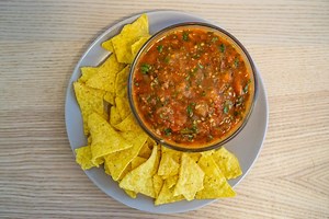 Mexican Restaurant Salsa Without a Blender Recipe