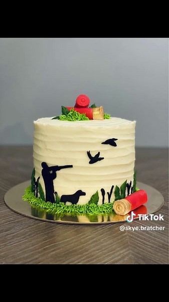 Duck Hunting Cake Design Tutorial