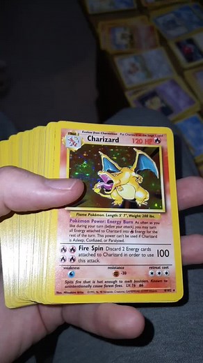 Maybe one of the biggest base set pokemon card collection I've seen with my own eyes 🥵 #pokemoncards #basesetpokemoncards #pokemoncardcollector