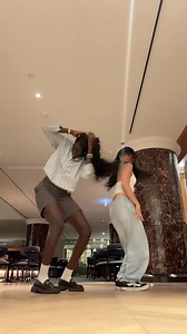909K views · 15K reactions | It’s giving hair flip gone wrong  #explore #explorepage #exploreaustralia #instagramreels #ootd #crazyhair #dance | Unice Wani | Facebook