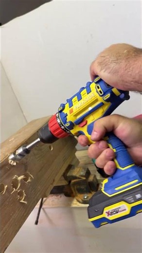 Prova trapano Parkside con MAXI punta da 24MM su travetto tostissimo!