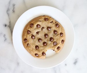 Giant Chocolate Chip Cookie Recipe