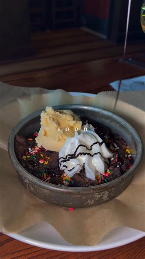 Uno Pizzeria & Grill on Instagram: "Rainbow sprinkles, warm brownie, and major sweet tooth vibes 🎉🍨 This Funfetti Brownie Sundae is dropping for Brownie Week at Uno’s (Dec 8–14) and it’s pure party in a cup."