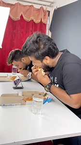 30 SECONDS PIZZA EATING Competition😱BROTHER vs BROTHER🥵🔥 #reels #fbreels #pizza #challenge | Wake'N'Bite