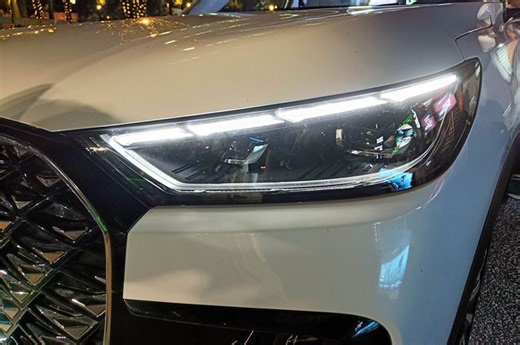 Wajib Tahu, Penyebab Mika Reflektor Mobil Berubah Warna Kekuningan - Gridoto