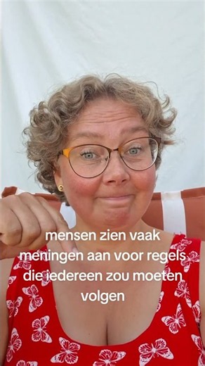 Het verschil tussen een mening en een regel #outfitvandedag #rood #oordeel