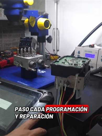 ¿Luz de ABS encendida? ¿El pedal vibra o el sistema no responde? En Eurotech Motor lo solucionamos. 🔧 Reparamos y programamos tu módulo ABS con equipo profesional. #abs #dodge #ram2500diesel #jeep #warehouses 🚗 BMW, Mercedes, Audi y más. No cambies piezas sin diagnóstico. Contáctanos ahora y vuelve a frenar con seguridad.