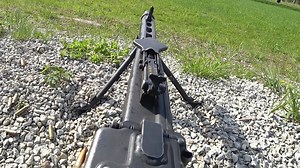 爱沙尼亚学生军训 MG3机枪和IMI-Galil实弹射击