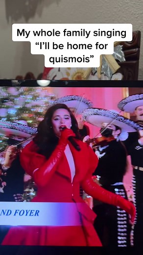 Happy thanksgiving from my family lmao #quismois #camilacabello #sing #family #thanksgiving