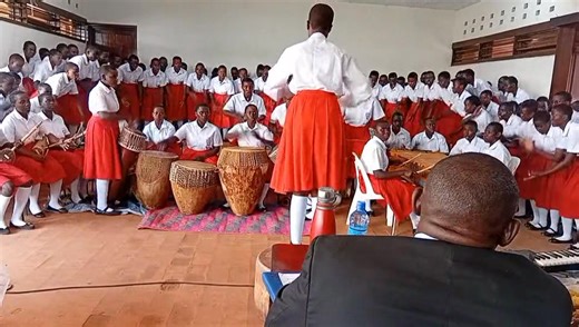 Njagala ndabe ku biwundu || Presented by St Kizito High School Bethany Mwera Kiyinda Mityana Diocese | Cathywange1