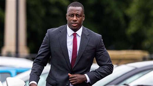 Procès Mendy: consentement "à 1000%", blague déplacée et ivresse contrôlée... Mendy continue de nier en bloc pour les viols