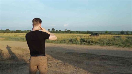 Firing the US Army's Incredible HIMARS Rocket Launcher