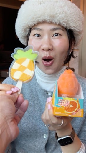 Eating Every Ice Cream in Korea (Pineapple Ice Bar)