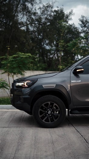 Static Shots of Toyota Hilux Conquest 2024 - Car Photography