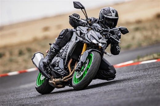 Roadsters Kawasaki Z1100 et Z1100 SE