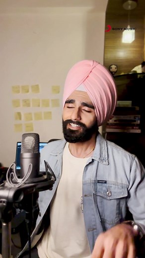 The various shades of #Kesariya 🧡 #KesariyaMultilingual is out now. https://open.spotify.com/album/3c8AvxW88gnlS4l8BPcCtG Snehdeep Singh Ayan Mukerji Alia Bhatt #RanbirKapoor Arijit Singh Pritam Amitabh Bhattacharya Karan Johar Dharma Productions #FridayMood #Snehdeep #AliaBhatt #ArijitSingh #Pritam #AyanMukerji #AmitabhBhattacharya #KaranJohar #Dharma | Sony Music India