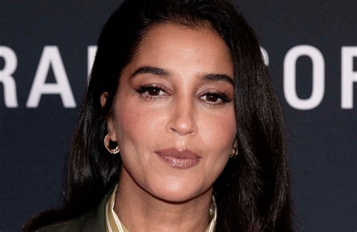 « Changer l’eau des fleurs » : pourquoi on aime (déjà) l’adaptation du livre avec Leïla Bekhti ? - Elle